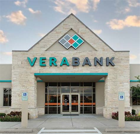 vera_banks|Online & Mobile Banking in East & Central Texas